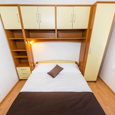 Apartments By The Sea Vrsi - Mulo, Zadar - 5951 Rum bild