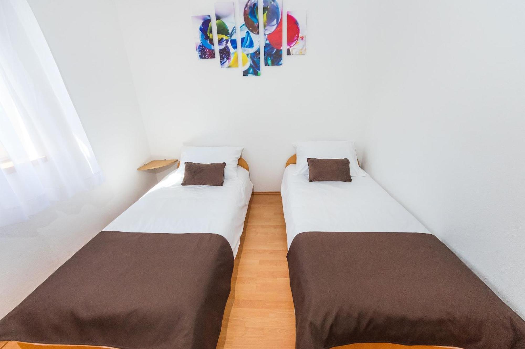 Apartments By The Sea Vrsi - Mulo, Zadar - 5951 Rum bild