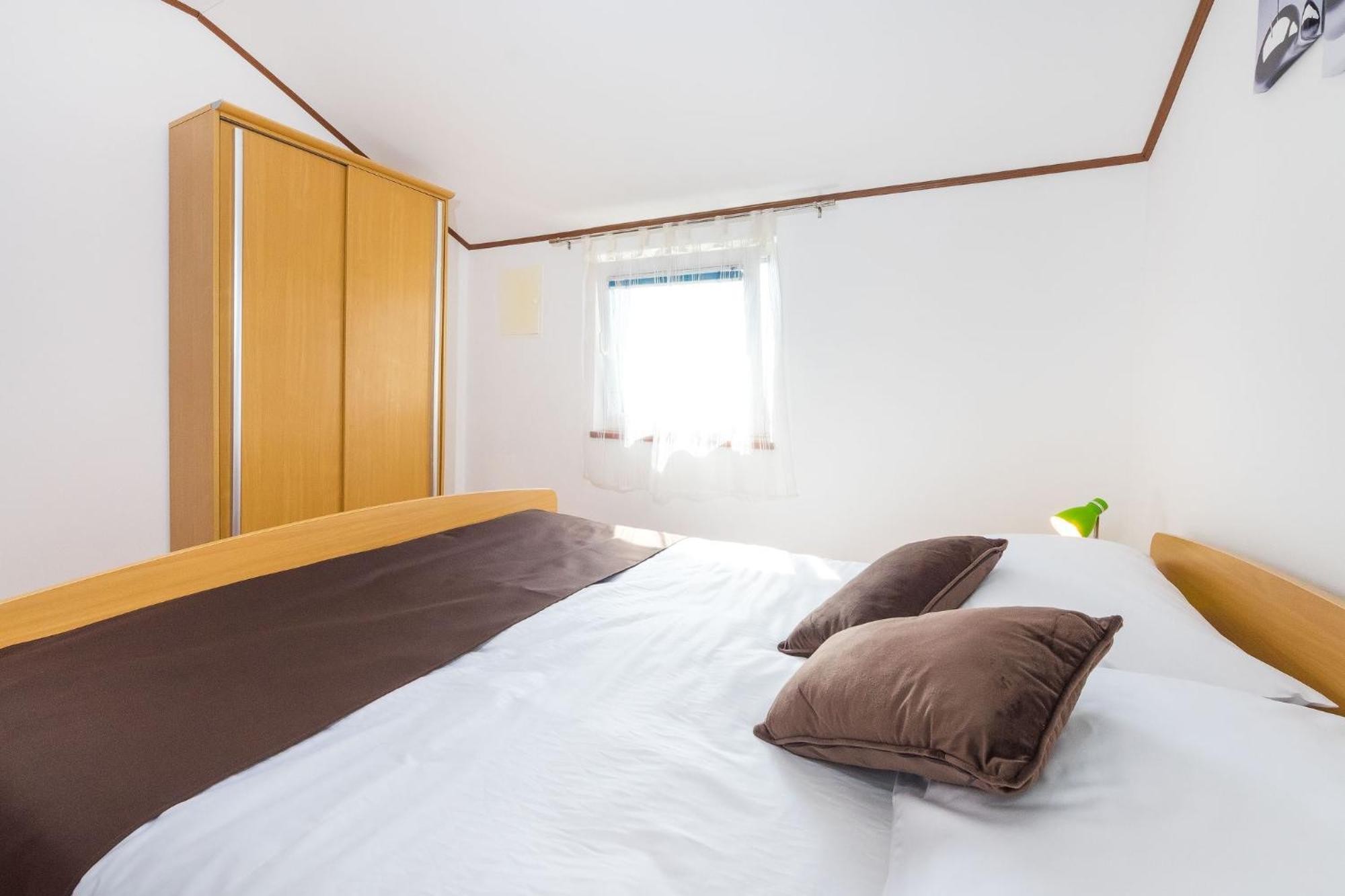 Apartments By The Sea Vrsi - Mulo, Zadar - 5951 Rum bild